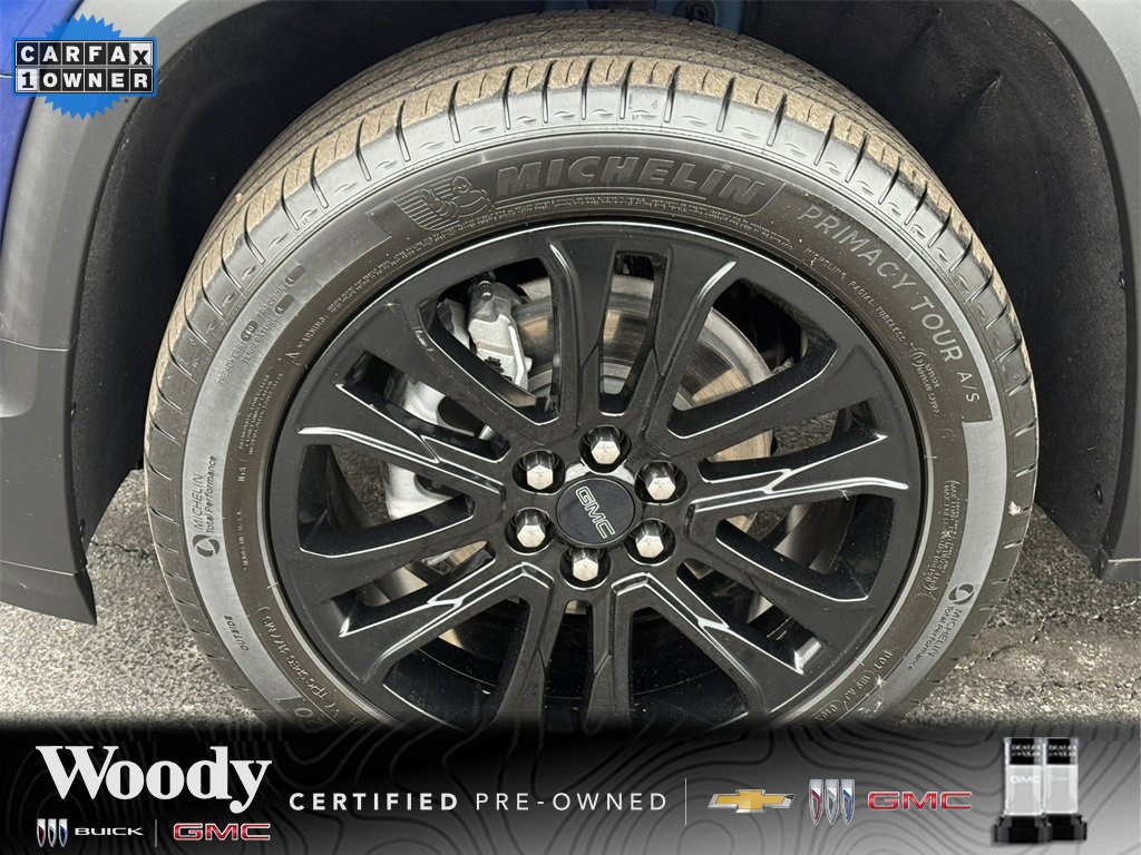 2023 GMC ACADIA - Image 10