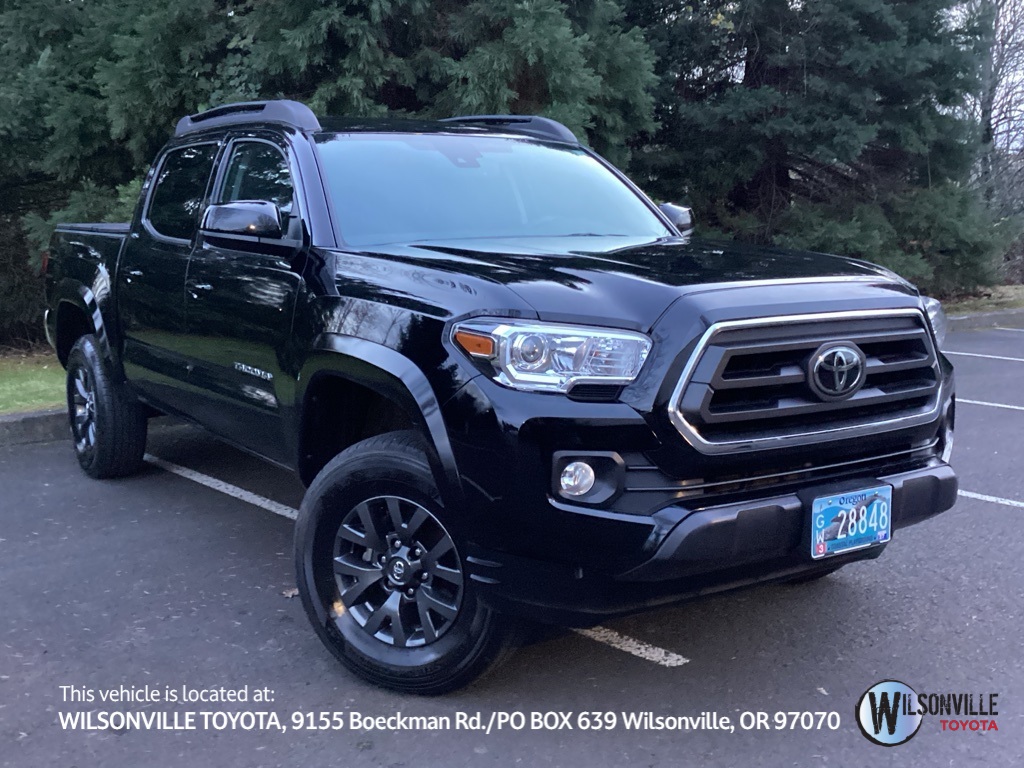 2023 Toyota Tacoma SR5's photo