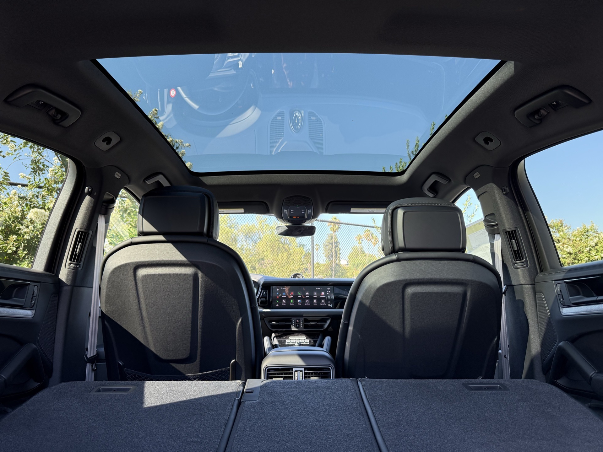 2025 Porsche Cayenne E-Hybrid Coupe photo 31