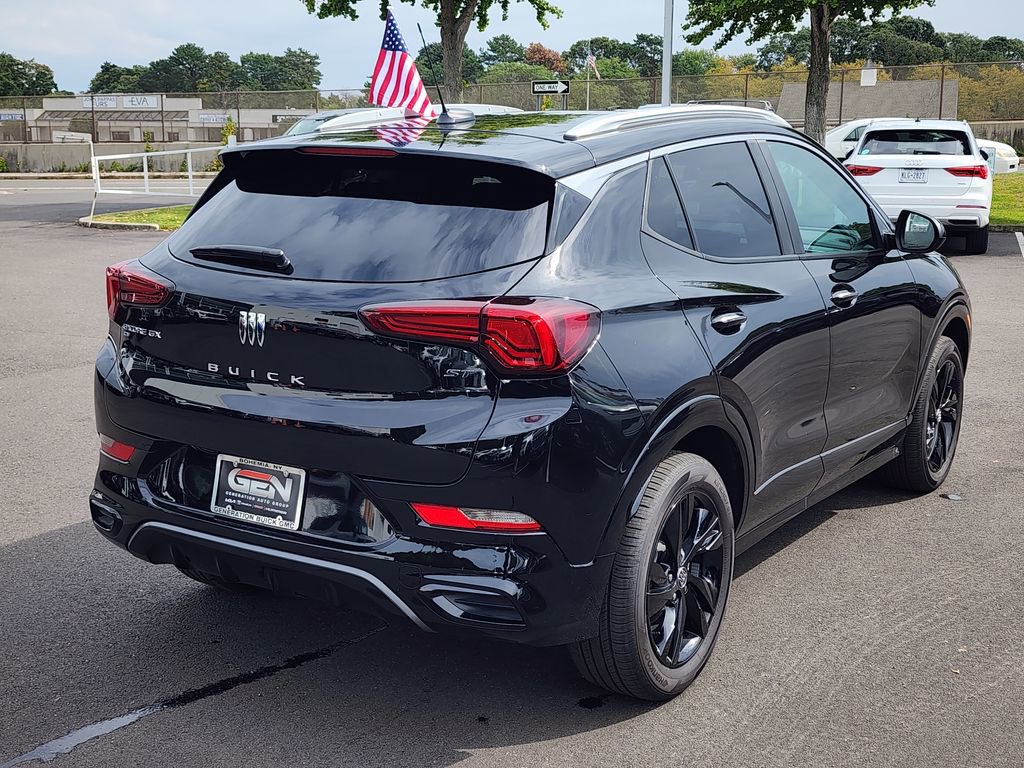 2024 Buick Encore GX Sport Touring photo 4