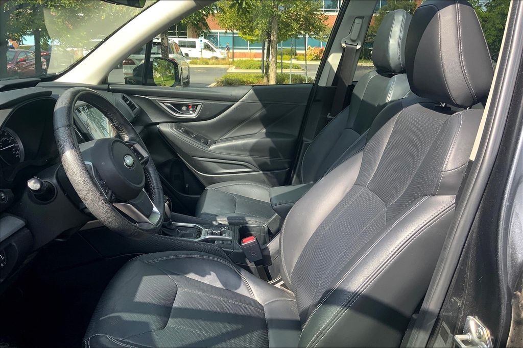 2019 Subaru Forester Limited photo 22