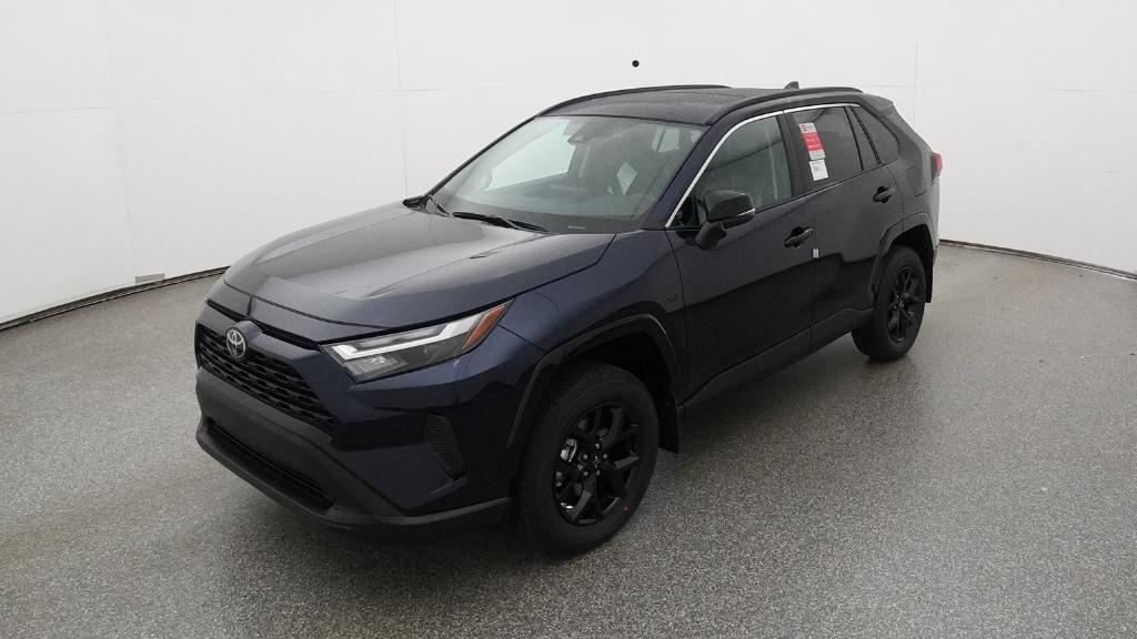 2025 Toyota RAV4 XLE's photo