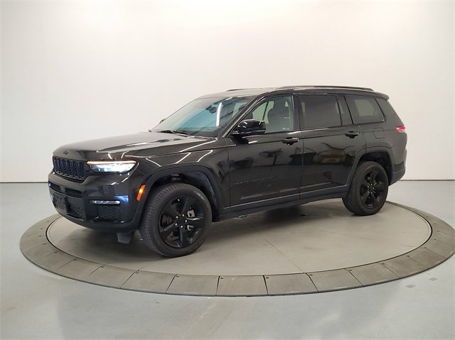 2024 Jeep Grand Cherokee Limited photo 2
