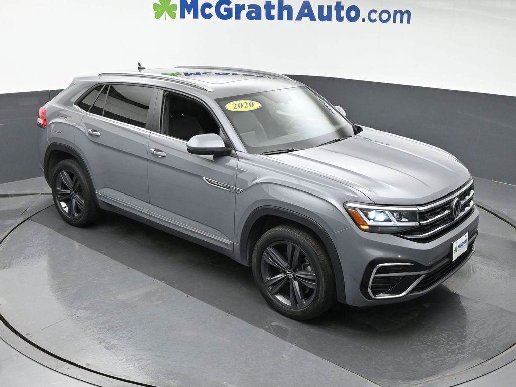 2020 Volkswagen Atlas Cross Sport V6 SE Technology photo 2