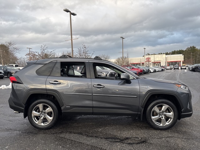 2019 Toyota RAV4 Hybrid Limited photo 2