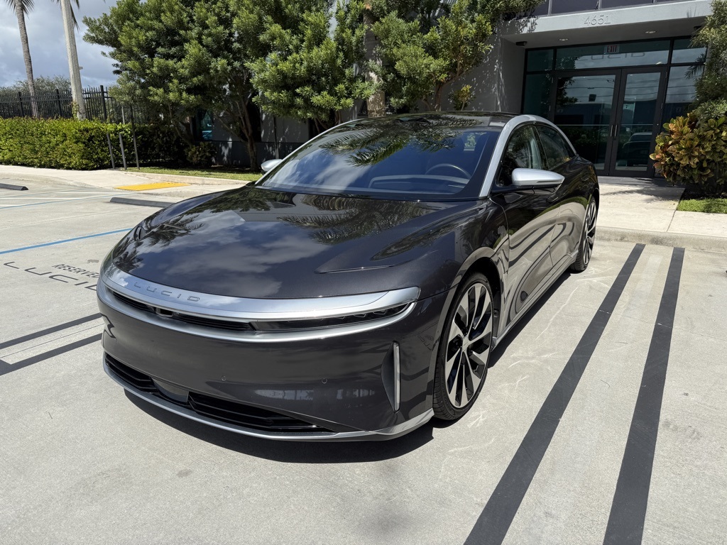 2023 Lucid Air Grand Touring photo 4