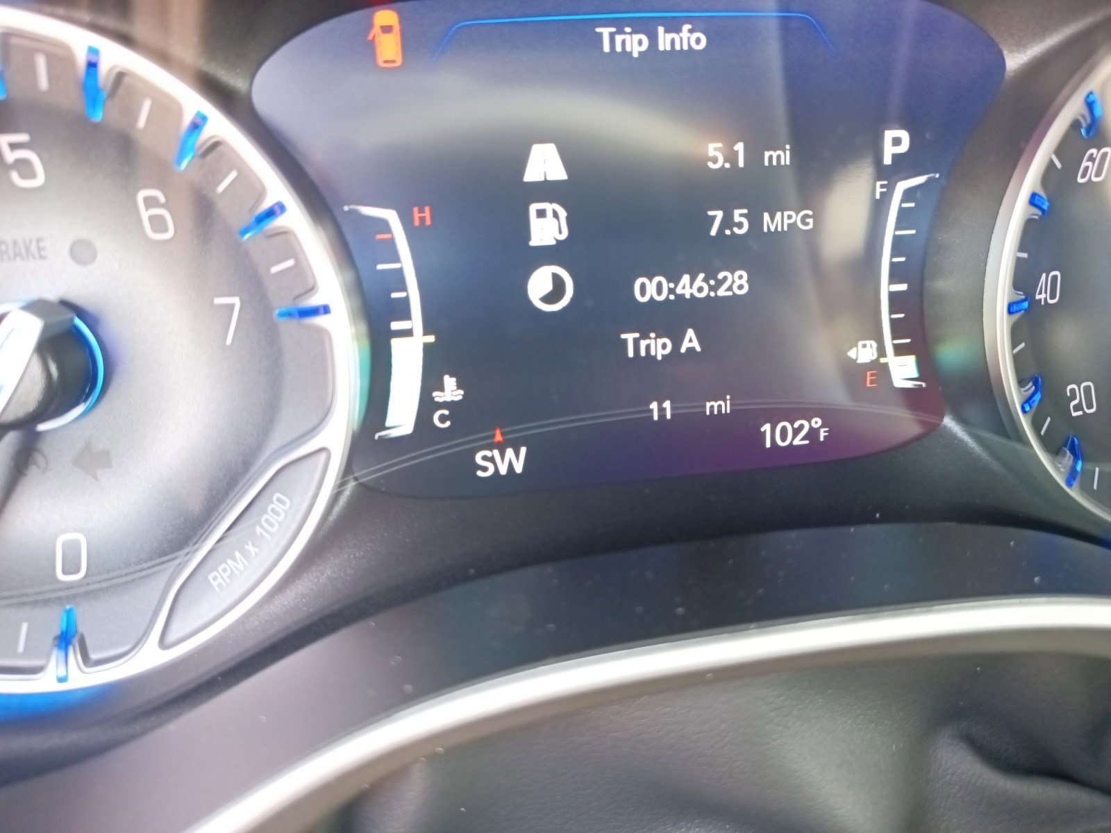 2026 Chrysler Pacifica photo 2