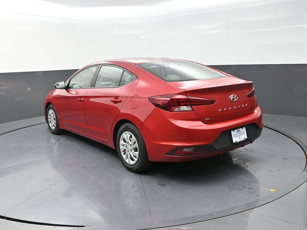 2019 Hyundai Elantra SE photo 5