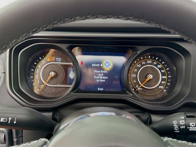 2025 Jeep Wrangler Sahara photo 12
