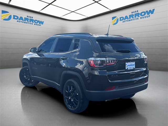 2025 Jeep Compass Latitude photo 2