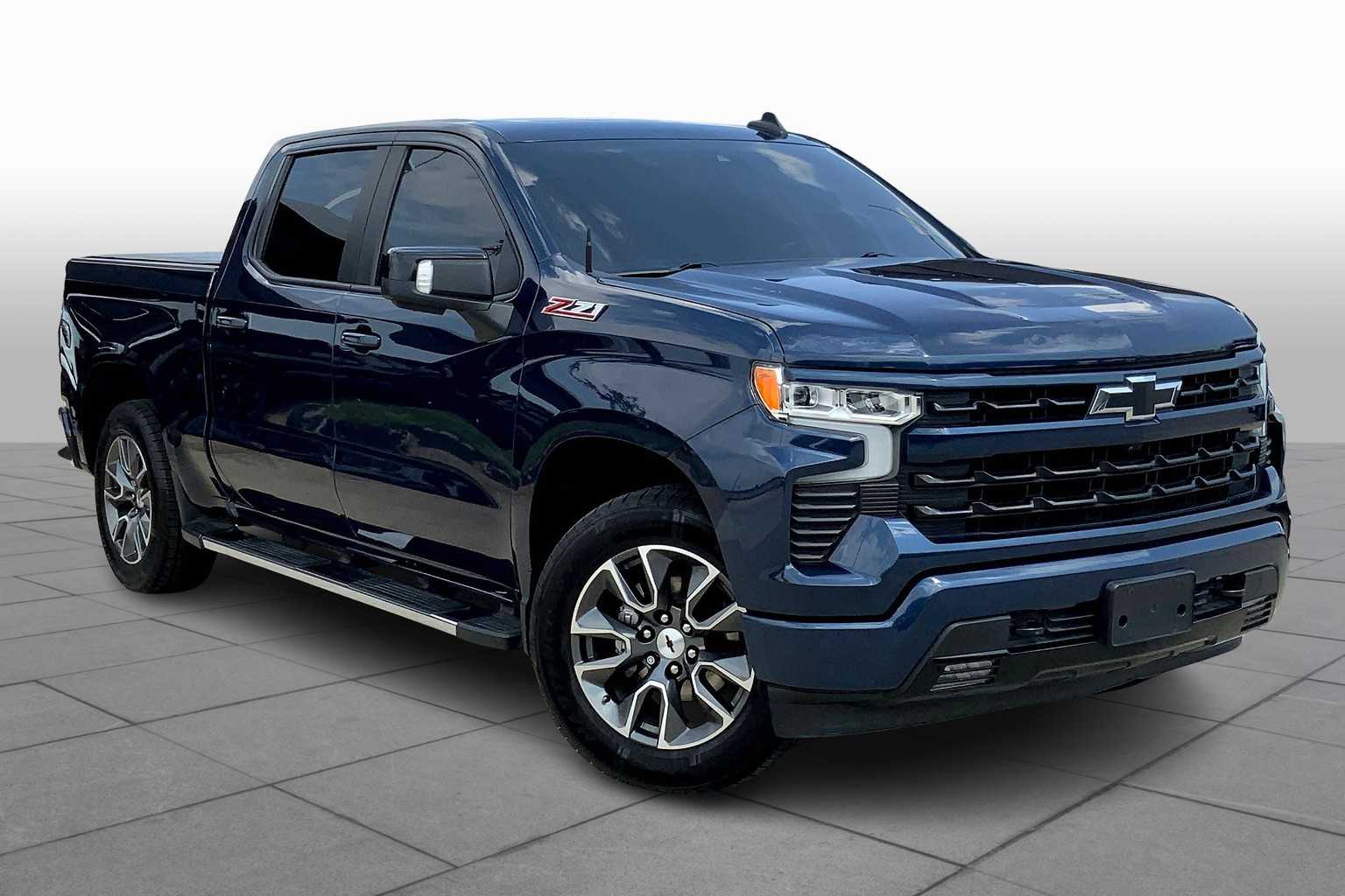 2022 Chevrolet Silverado 1500 RST photo 2