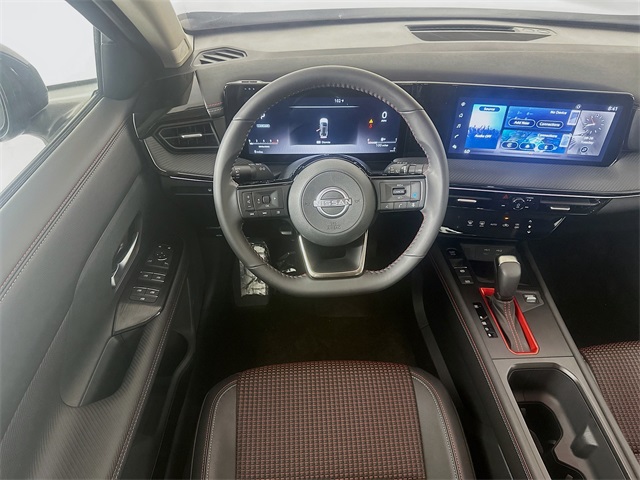 2025 Nissan Kicks SR photo 17