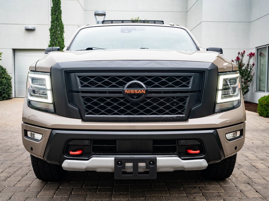2021 Nissan Titan PRO-4X photo 2
