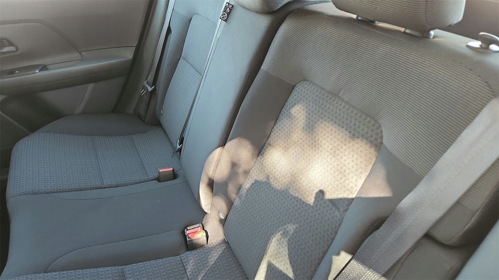 2025 Nissan Kicks Play S photo 16