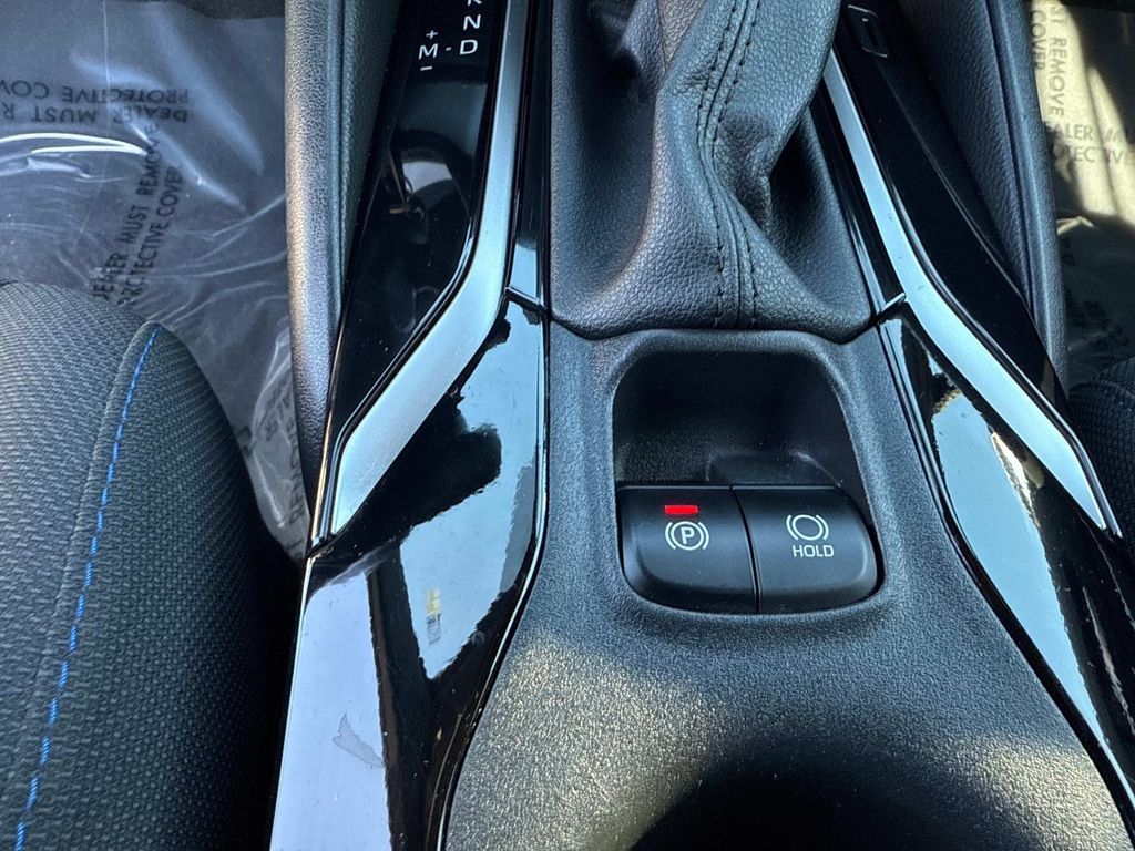 2021 Toyota Corolla SE photo 24