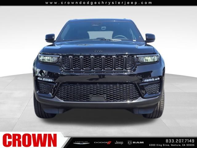 2025 Jeep Grand Cherokee Limited photo 3