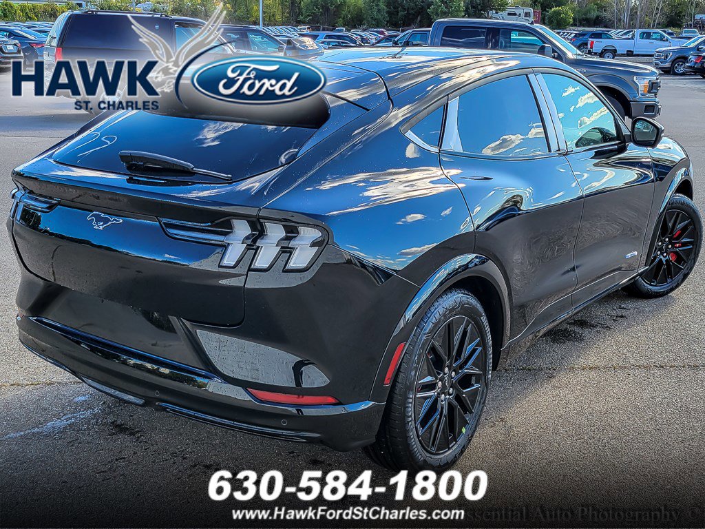 2025 FORD MUSTANG MACH-E - Image 6