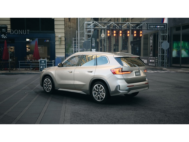 2026 Bmw X1 XDrive28i photo 2