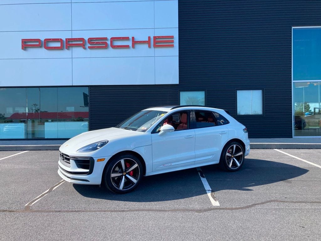 2025 Porsche Macan S