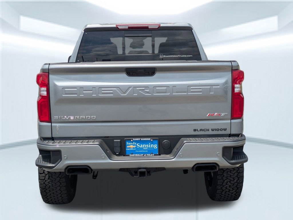 2024 Chevrolet Silverado 1500 RST photo 4