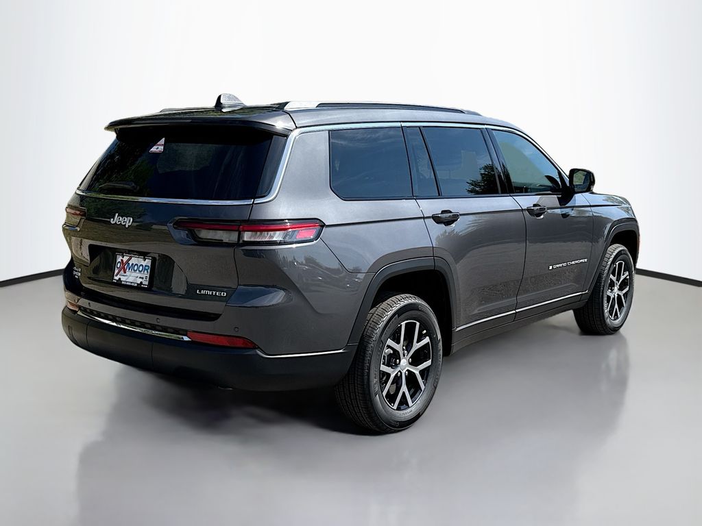 2025 Jeep Grand Cherokee Limited photo 2