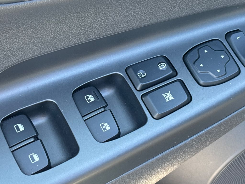 2021 Hyundai Kona SEL Plus photo 26
