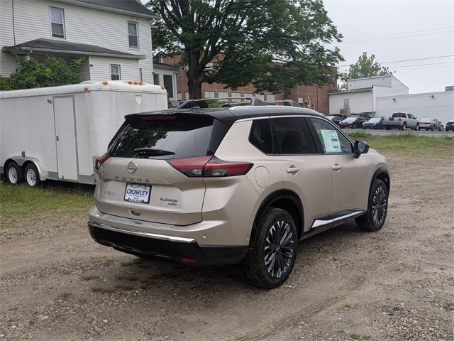 2025 Nissan Rogue Platinum photo 3