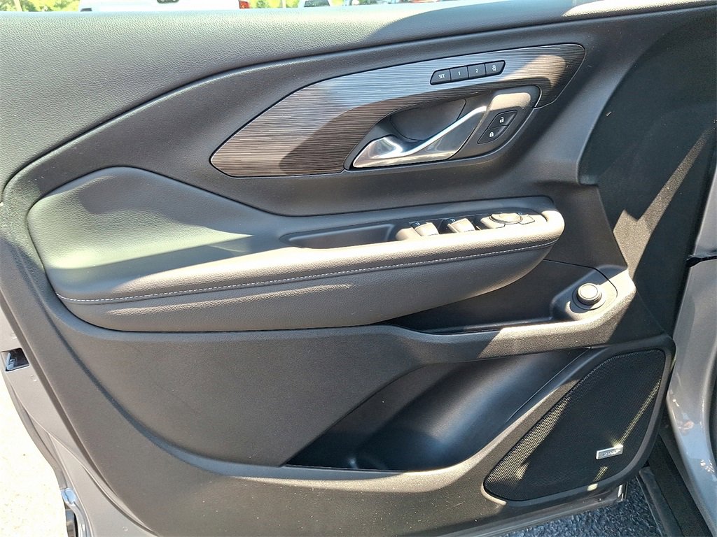 2023 Gmc Terrain SLT photo 11