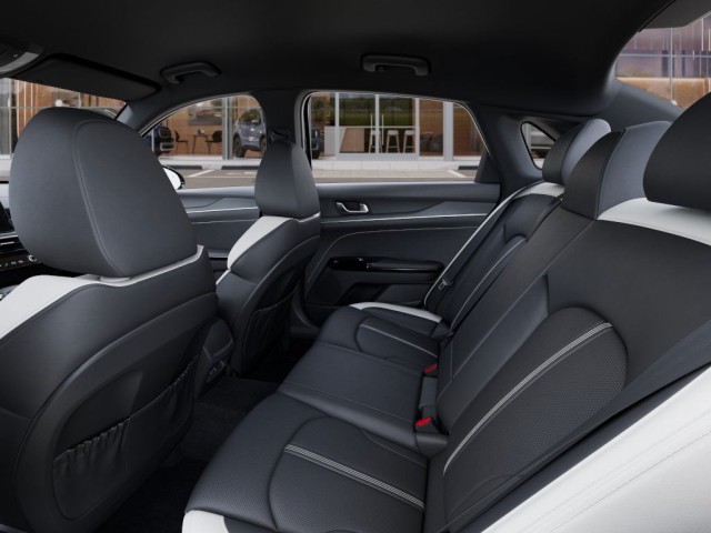 New 2025 Aurora Black Pearl Kia GT-Line image 18