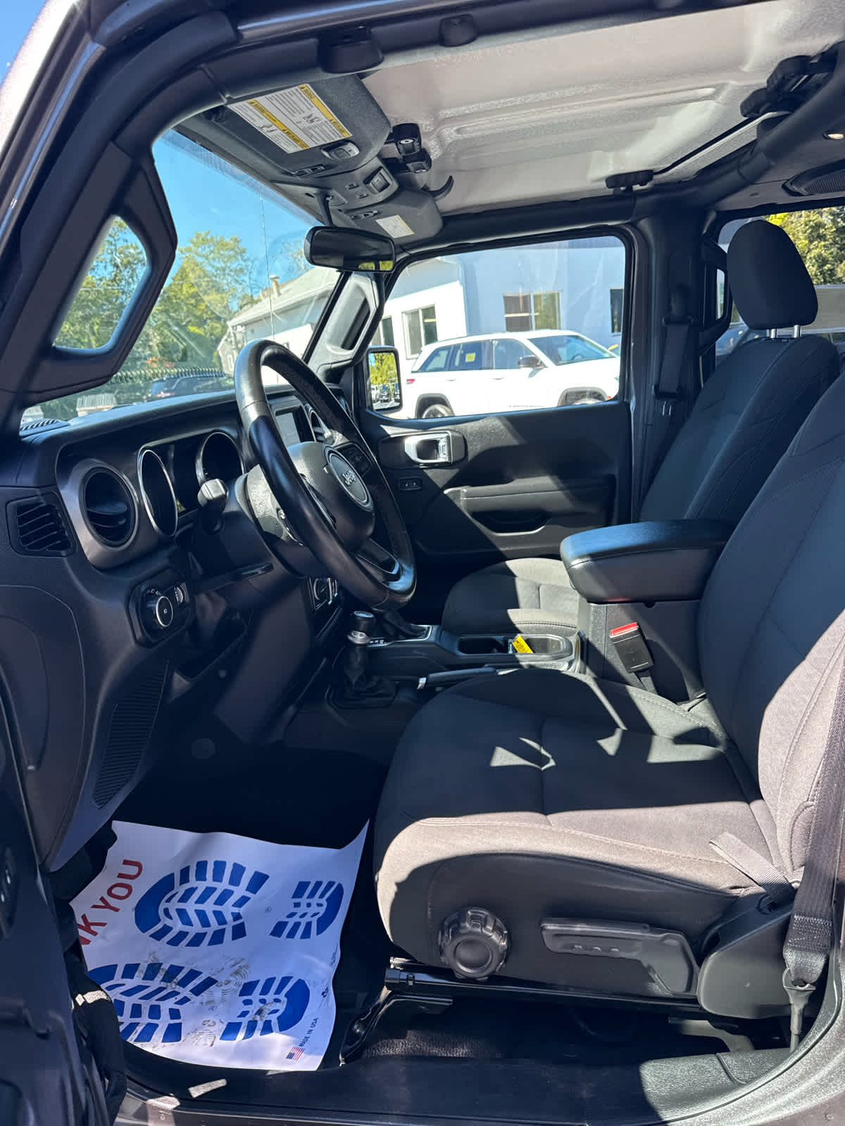 2023 Jeep Wrangler Willys photo 11