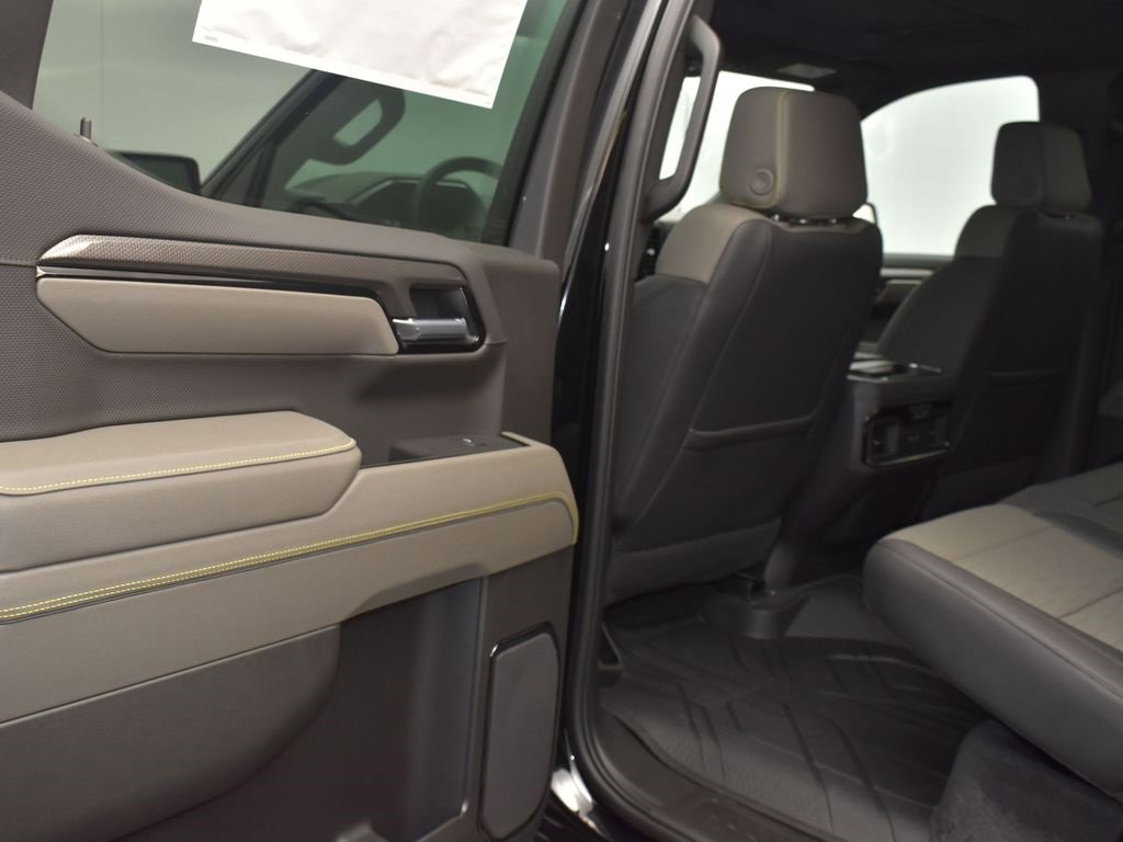 2026 Chevrolet Silverado 1500 ZR2 photo 13
