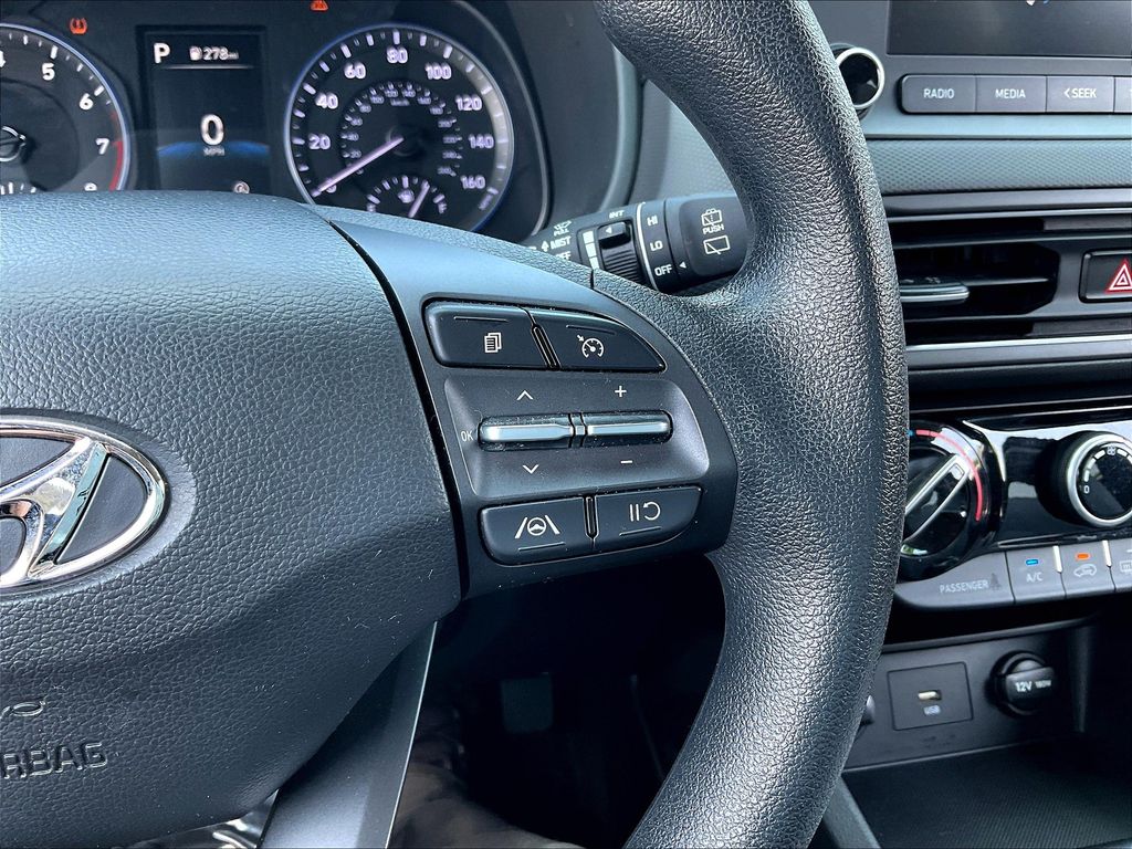 2023 Hyundai Kona SEL photo 22