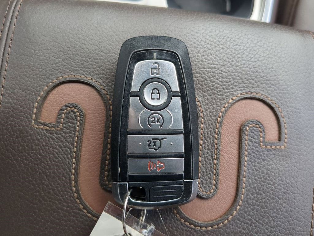 2021 Ford Explorer King Ranch photo 31