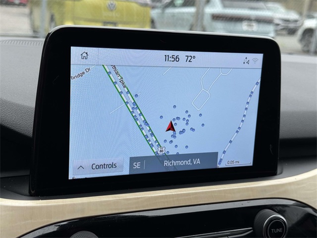 2021 Ford Escape Titanium Hybrid photo 2