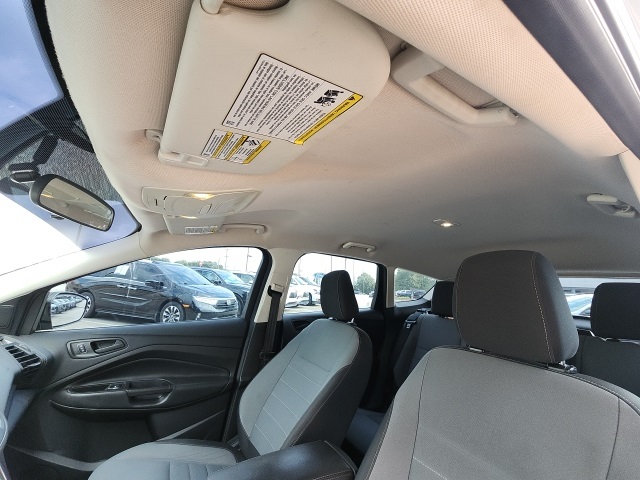 2018 Ford Escape S photo 17