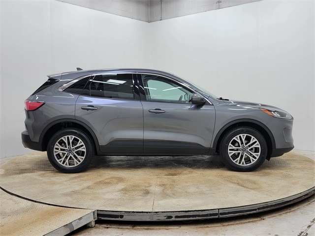 2022 Ford Escape Hybrid SEL photo 4