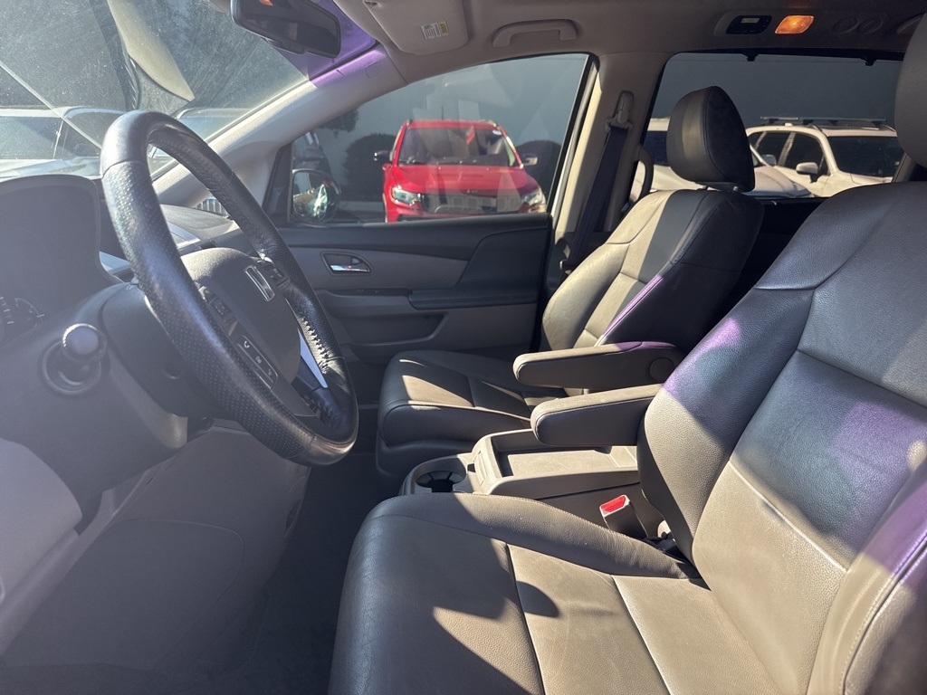 2016 Honda Odyssey Touring Elite photo 19