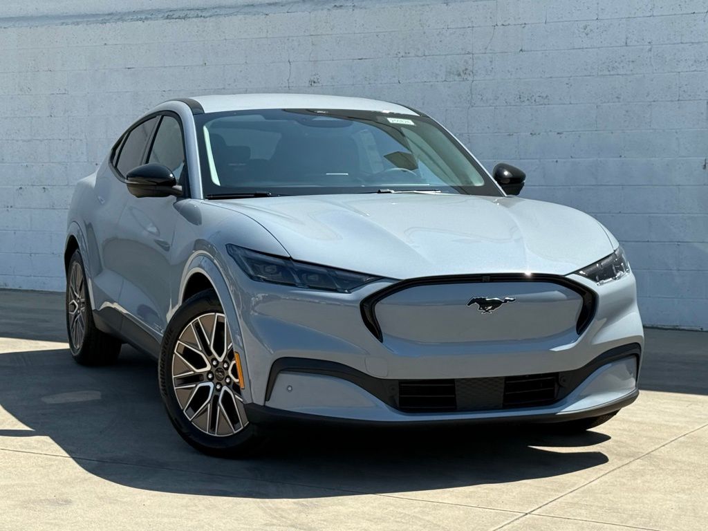 2025 Ford Mustang Mach-E Premium photo 2