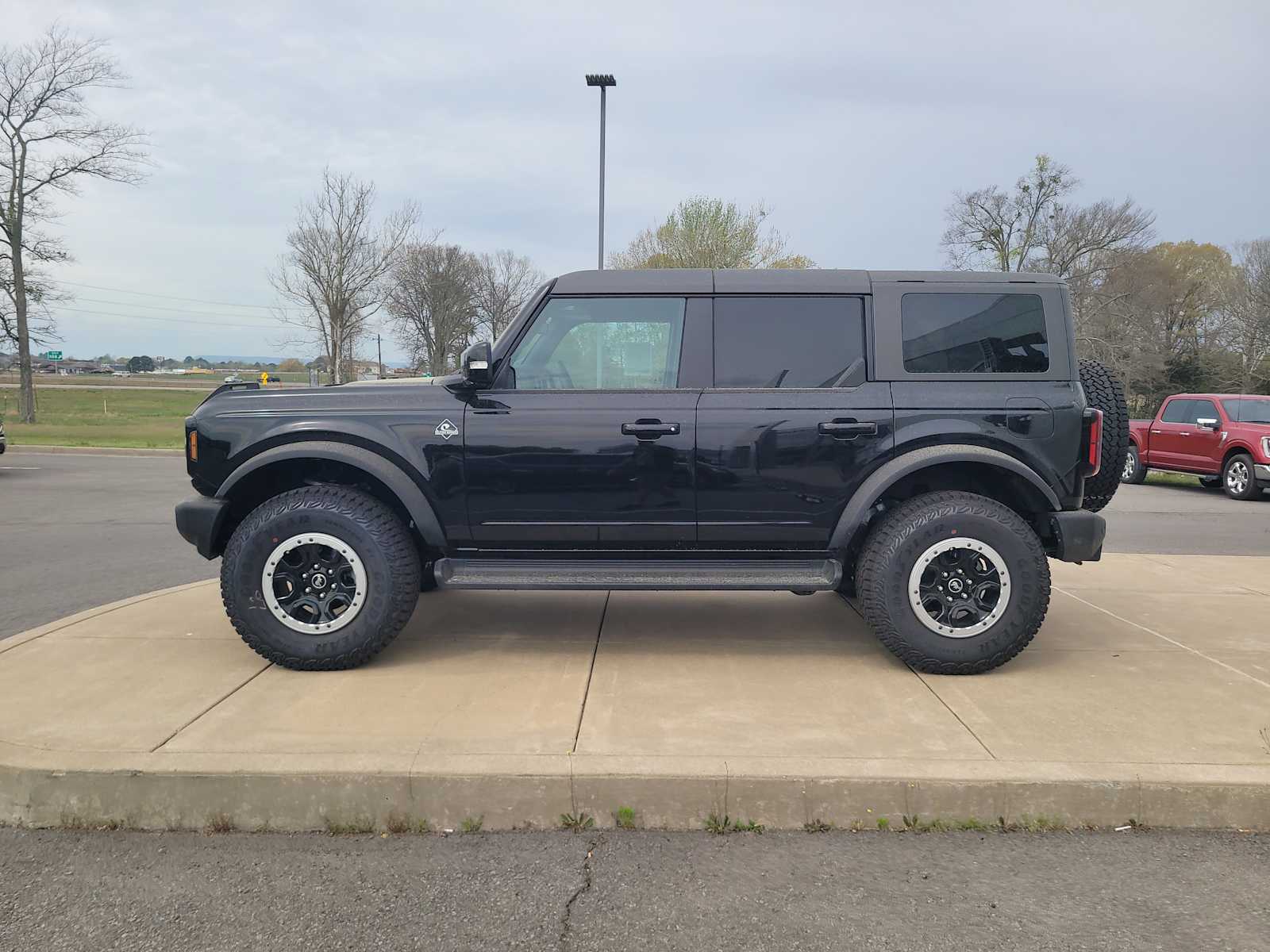 2025 Ford Bronco Outer Banks photo 5