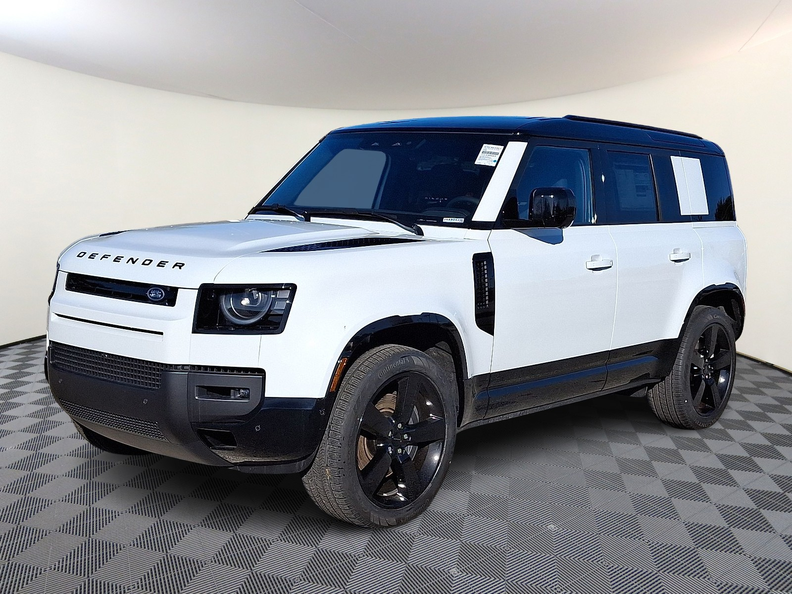 2026 Land Rover Defender X-Dynamic SE's photo