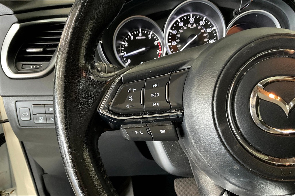 2022 Mazda CX-9 Touring photo 16