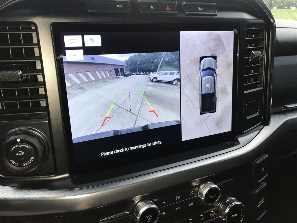 2022 Ford F-150 Lariat photo 17