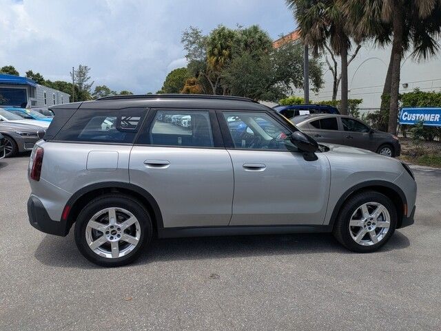 2025 Mini Countryman S ALL4 photo 3