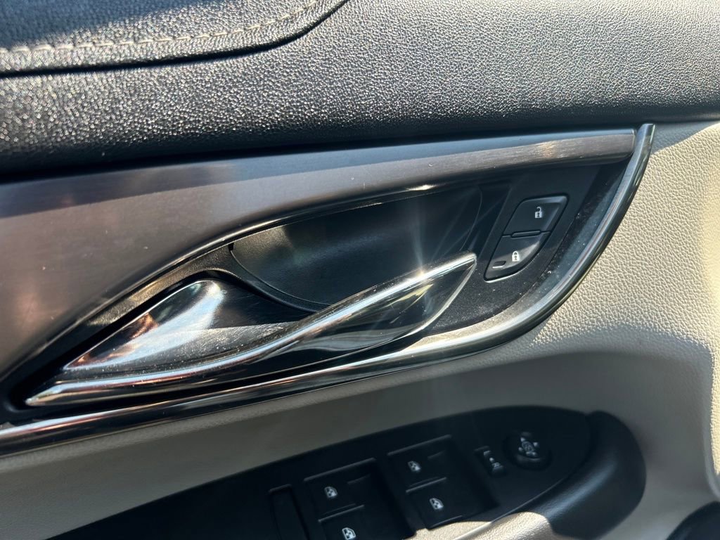 2017 Cadillac ATS Base photo 23