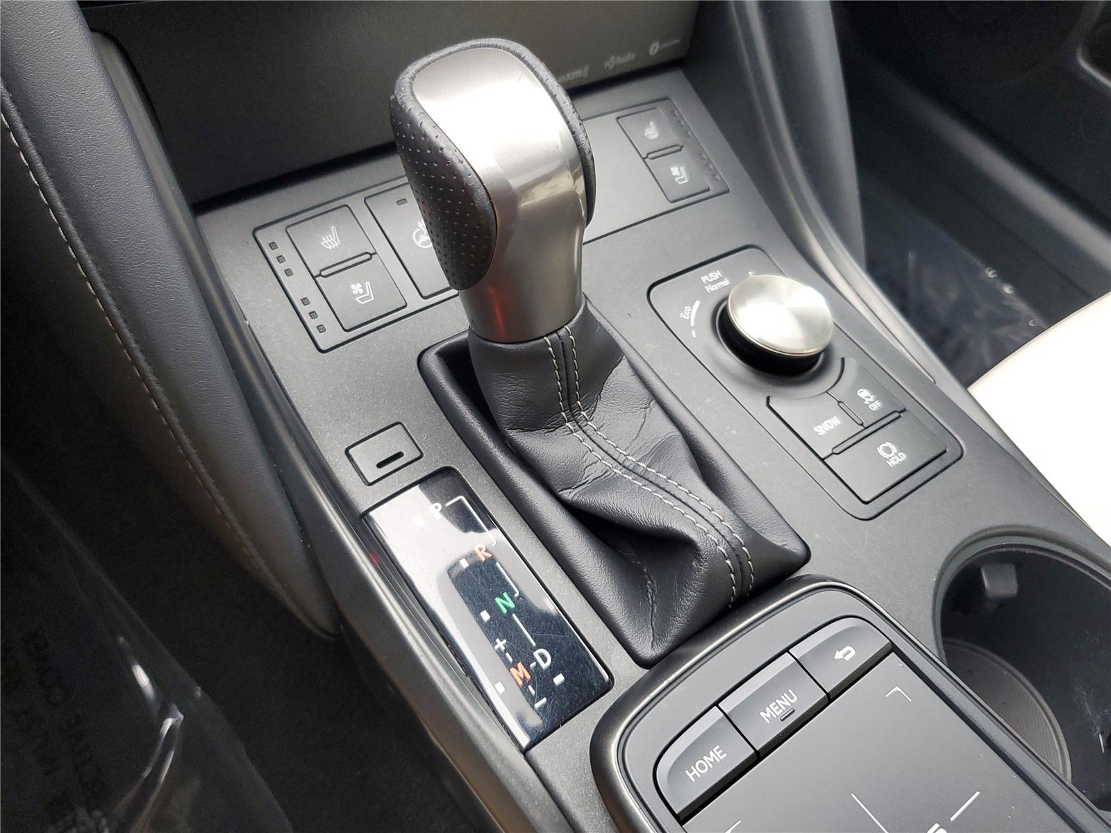 2022 Lexus IS 350 F SPORT photo 34