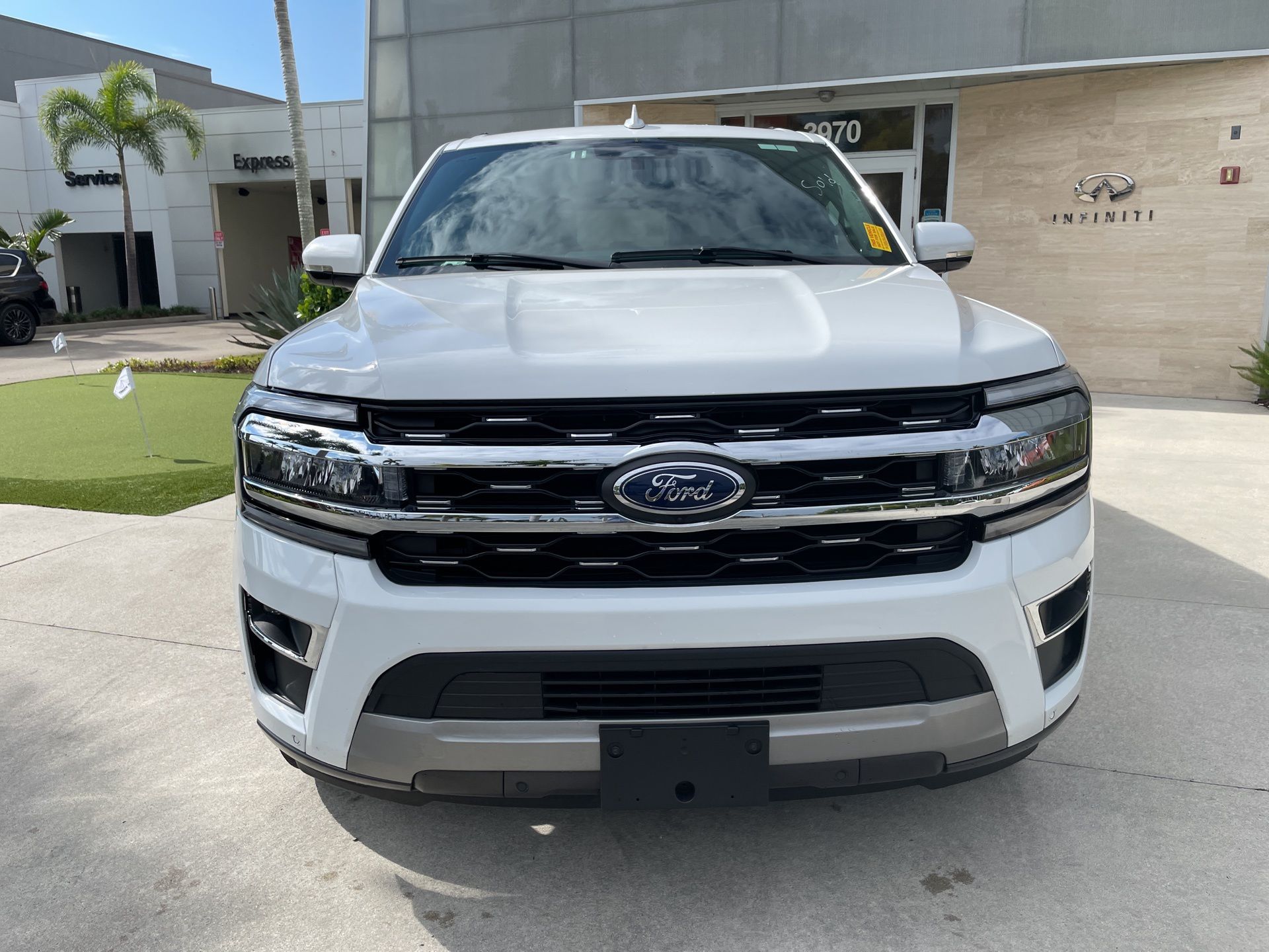 2024 Ford Expedition MAX Limited photo 2