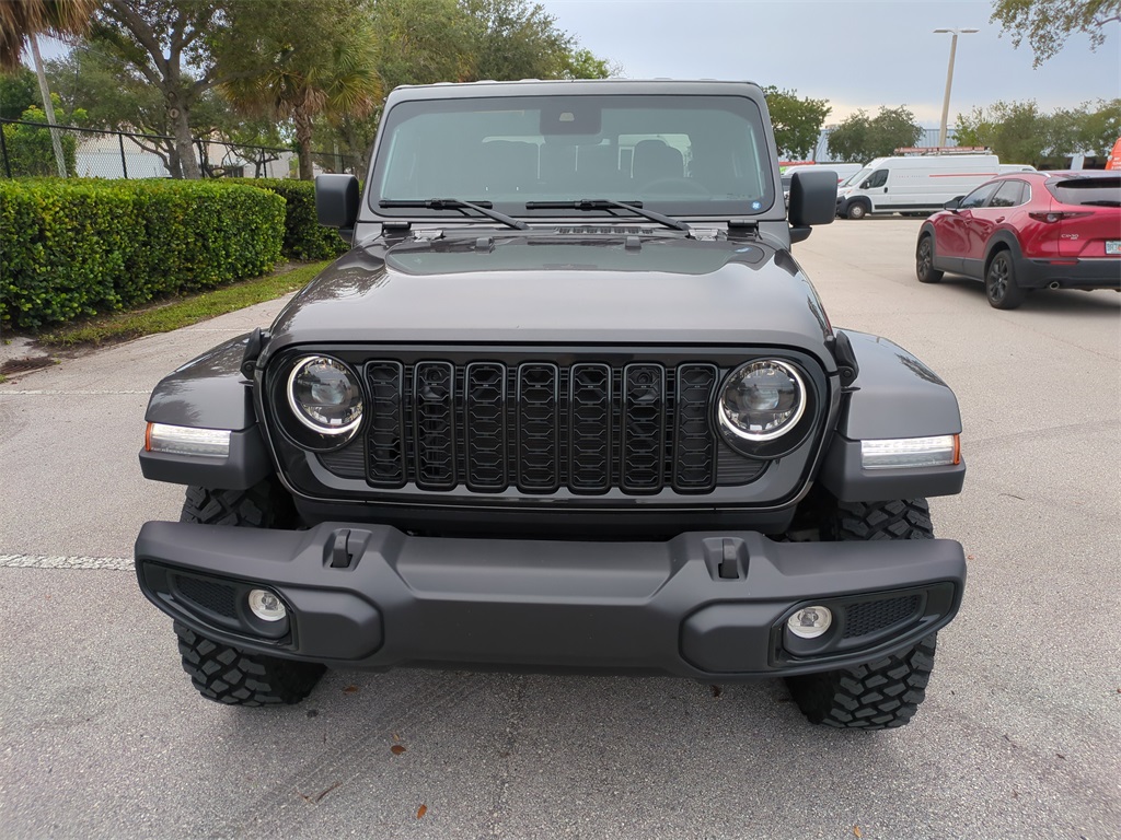 2025 Jeep Gladiator Willys photo 2