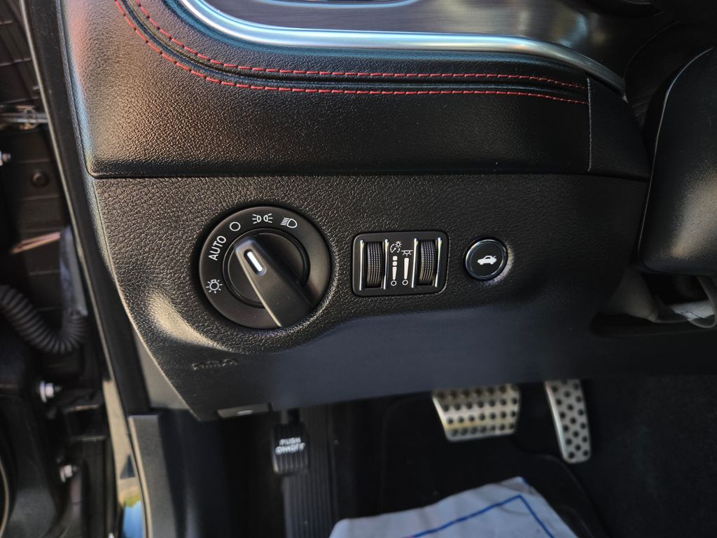 2019 Dodge Charger SRT8 Hellcat photo 11