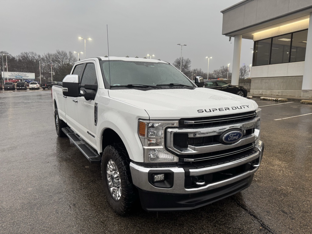 2020 Ford F-350 Super Duty XLT's photo