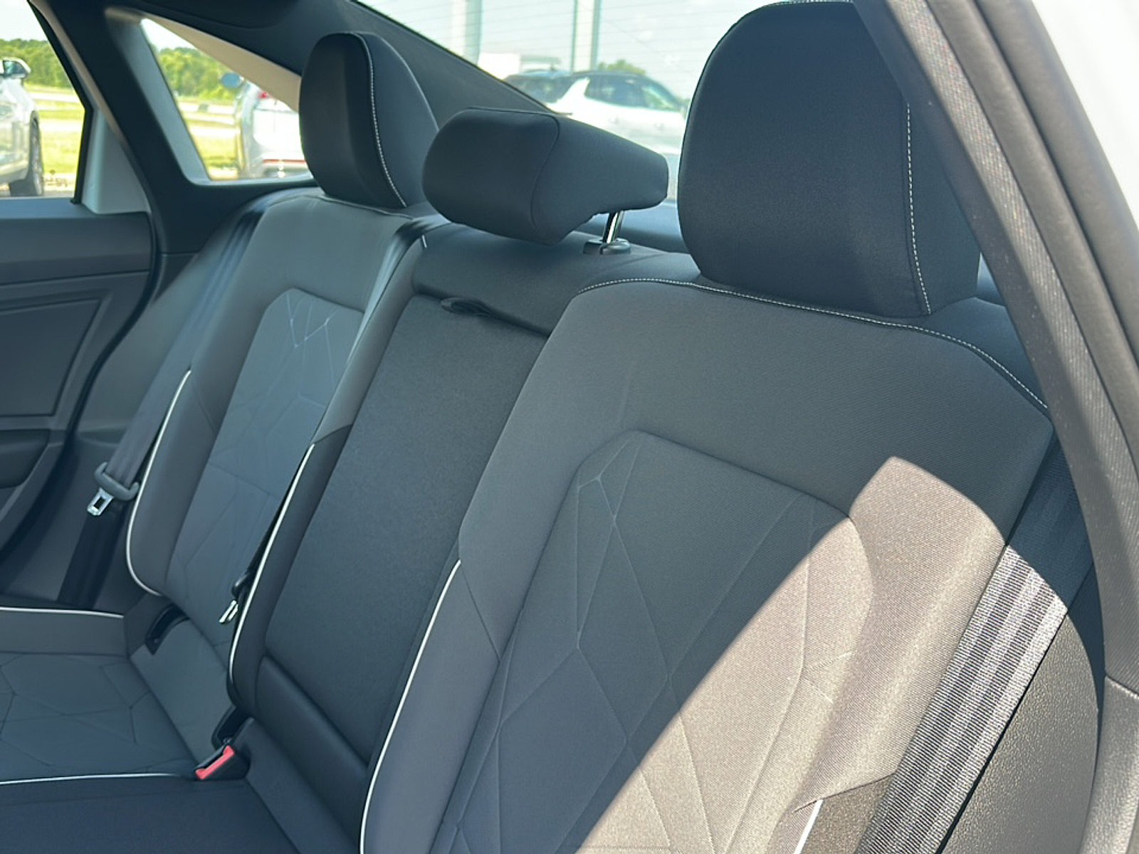 2025 Volkswagen Jetta 1.5T Sport photo 9
